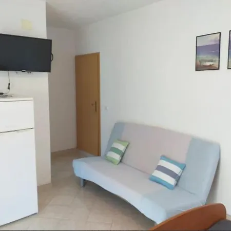 Ante Apartament *